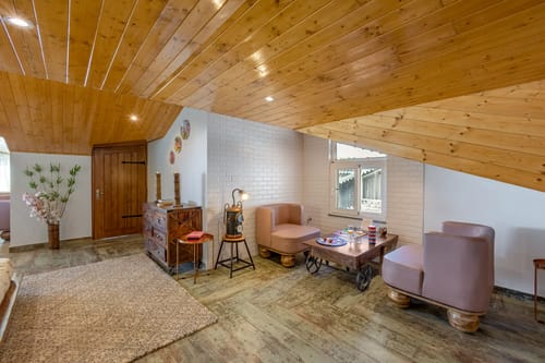 Alpenglow | Pet-friendly 3-BHK Hillside Villa With Garden & Scenic views