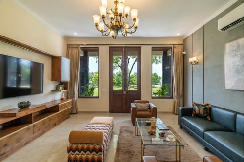 The Mira House w/ Pool