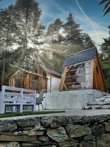 A Cozy Wooden Cabin & Attic | Itsy Bitsy