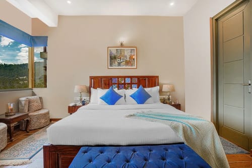 Edelweiss Entire Estate: (Bluebell House, Primrose House, Amore)