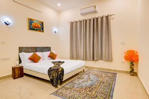 Vijeta Farms | 3-BHK With Private Pool, Lawn, Terrace & Bonfire