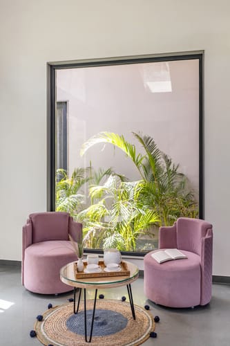 Ikebana - Living by the Forest Edge