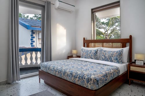 Tarika’s Santorini Hideaway