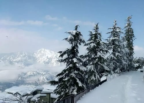 The Cloudberry | Cozy Hill Retreat with Balcony & Heated Interiors