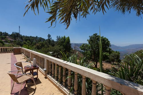 Mountain's Edge w/ Valley Views