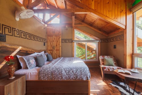 Suroor w/ Central Heating - Tangmarg