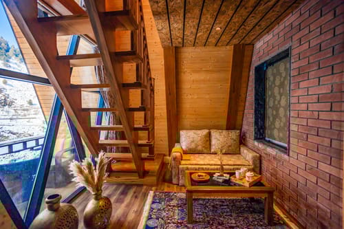 Frozen Fall @ Frostflare Cottages