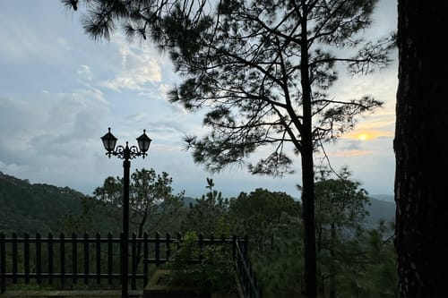 Alpenglow | Pet-friendly 3-BHK Hillside Villa With Garden & Scenic views