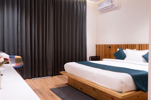 Maple House | Hillside 3-BHK Retreat with Private Pool, Jacuzzi, Open Pizzeria & Bonfire Area