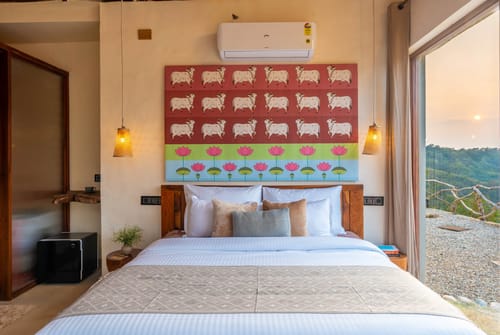 Sheesham @ Artisanal Heights w/ Jacuzzi and Infinity Pool