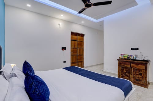 Amaltas | 4 BHK Countryside Hideaway With Pvt Pool, Lush Garden & 360 Aravalli Views