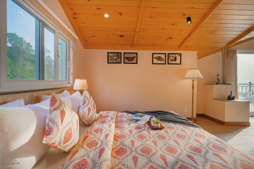 Konifer Pinegrove | 3-BHK Hilltop Escape with Attic, Panoramic Views, Garden, & Outdoor Lounge