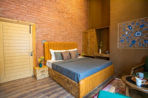 Frozen Fall @ Dewdrop Cottages