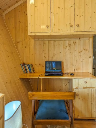 Hyun: Unique, Modern Cottage