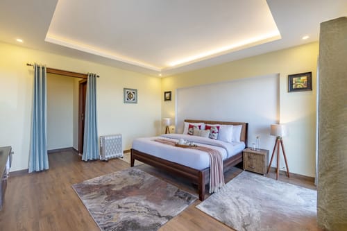 Silverstone | Hillside 6-BHK Getaway With Garden, Gaming Zone & Lounge Area