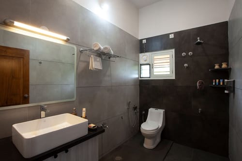 Ava - The Country House