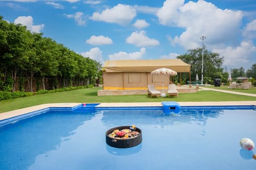 Kaimalgarh Farmstay | Pet–friendly 5-BHK Retreat With Pond, Private Pool, Gazebo & Garden