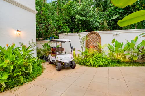 Amayah Oshaan | 9-BHK Indo-Portuguese Escape With Common Pool