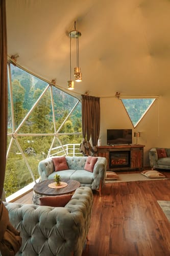 Glamorous Presidential Suite