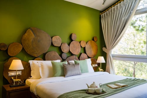 Sirmour Baag Merlot | Hillside Pet-friendly Cottage With Jacuzzi, Balcony & Restaurant