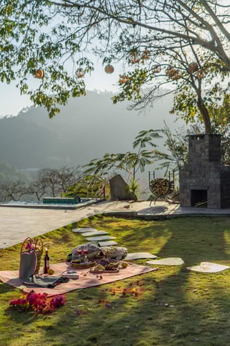 ILIKA W Heated Infinity Pool and Jacuzzi