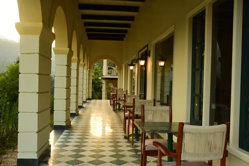 GlenBrook Estate Juniper | Hillside 1-BHK Suite with Shared Gazebo, Restro & Lounge Area Near Waterfall 