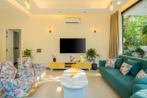 Laguna Camellia | Opulent 4-BHK Getaway Near Popular Beaches With Private Pool, Balcony & Indoor Bar