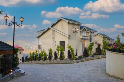 The Royce Orchid | Pet-friendly 4-BHK Hilltop Villa With Jacuzzi, Steam Room, Private Pool & 360° Hill Views