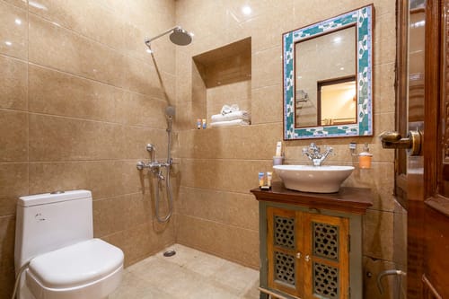 Imperial @ Sunset Escape