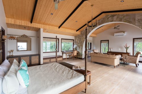 Château du Raga @ Raga Living W/Jacuzzi