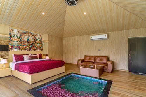 Eclipse @ Rissaca Crown