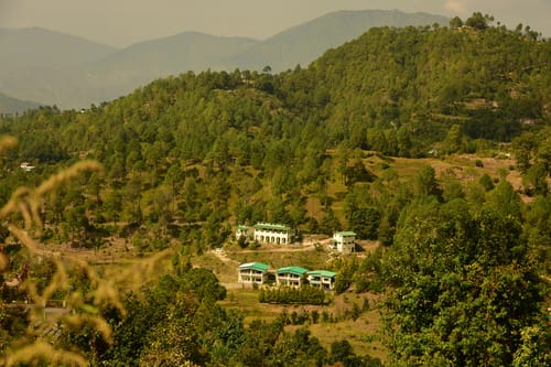 GlenBrook Estate | Hillside 1-BHK Suite & 1 Cottage with Gazebo, Restro & Lounge Area Near Waterfall