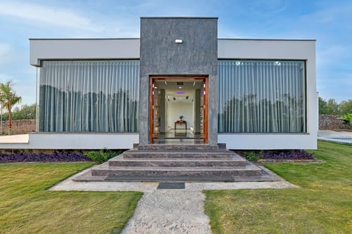 Amaltas | 4 BHK Countryside Hideaway With Pvt Pool, Lush Garden & 360 Aravalli Views