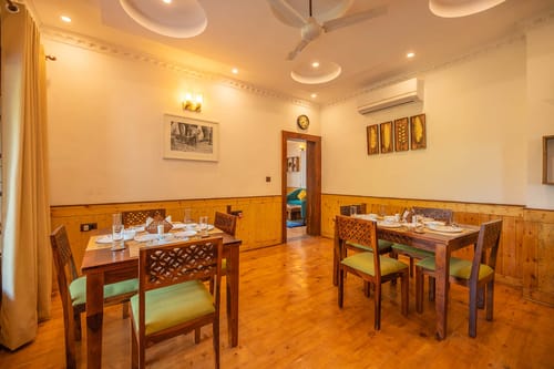 Mist @ Cottage On The Lake