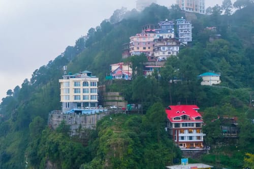 Evaara Woods Hilltop | 6-BHK Getaway With Common Garden & Sitting Area