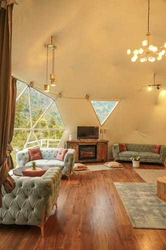 Glamorous Presidential Suite