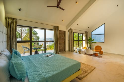 Europa @ Luna Nova - Ranikhet