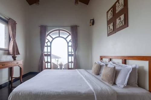 Lake Arches - Igatpuri