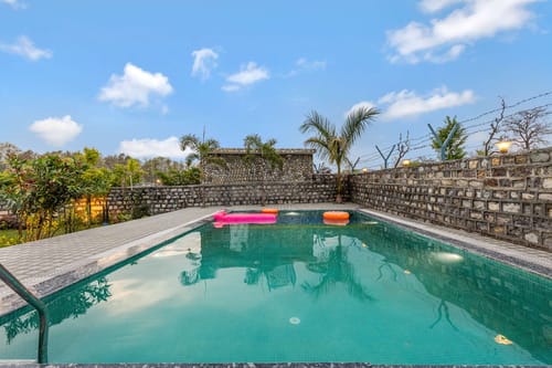 Cedar @ Corbett Calling