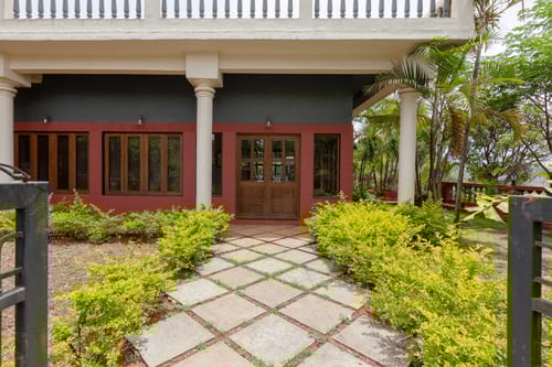 Mountain's Edge w/ Valley Views