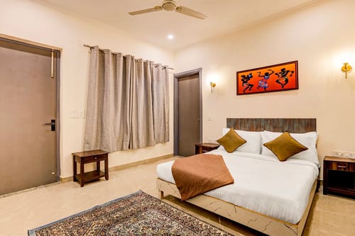 Vijeta Farms | 3-BHK With Private Pool, Lawn, Terrace & Bonfire