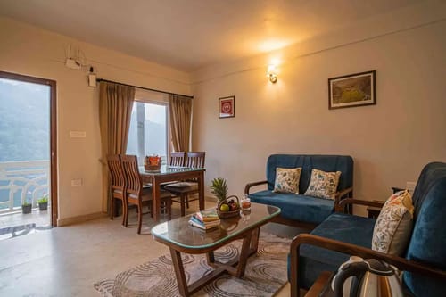 Headingly Suites | Lake-Facing 2-Room Retreat Just Above Mall Road