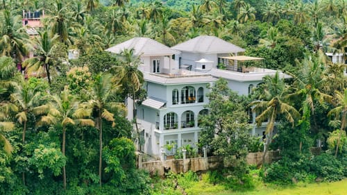 Vacasa | 5-BHK | Pvt Pool & Lift | Pet-friendly