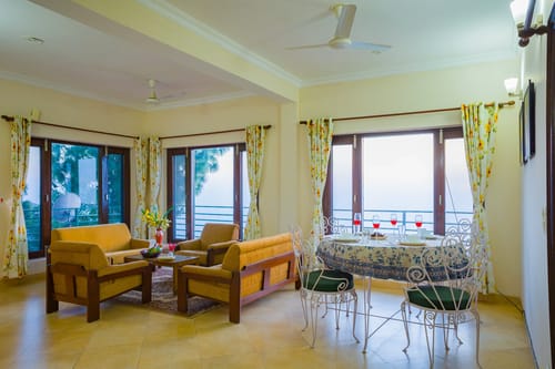 Pine View Cottage | Pet-friendly 3-BHK Himalayan Retreat with Scenic Sit-Out Areas