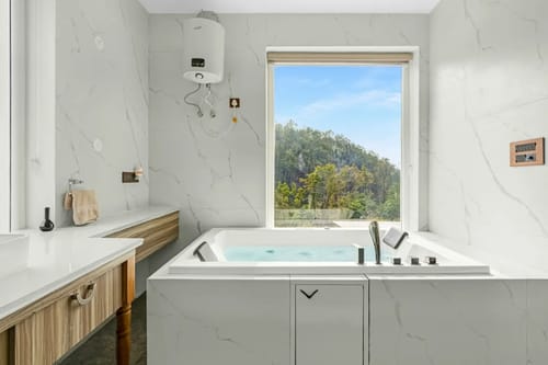 Sukh Saklana Haveli: Suites