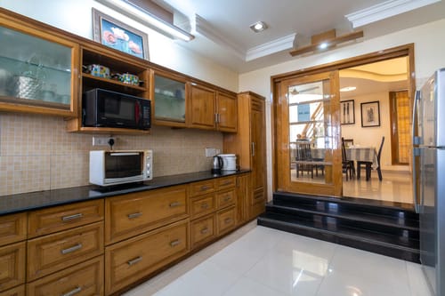 PleasantVille - Nahan