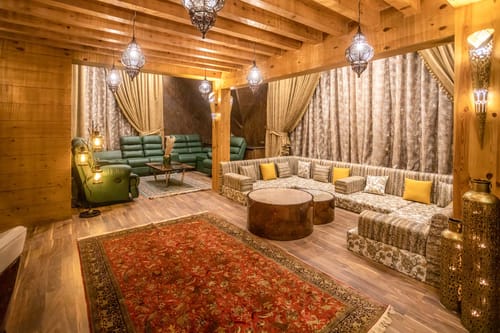 Suite Room @ Frozen Fall - Tangmarg w/ Breakfast Included