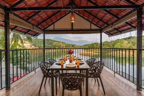 Lagoons Villa - Peruvannamuzhi