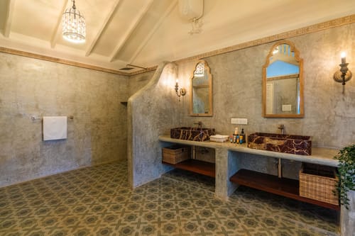 Palm @ A Portuguese Tale