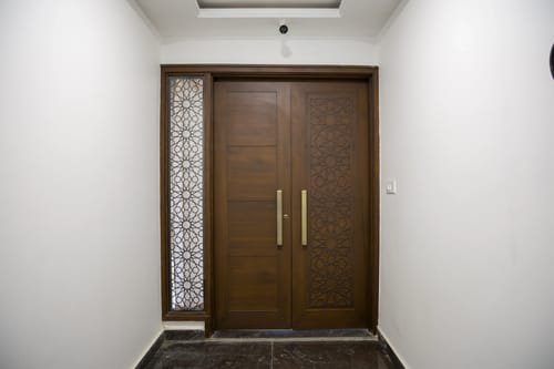 BYDM The Sky Heaven | Charming Pet-friendly 4-BHK Penthouse 15 Min from Triveni Ghat With Balcony, Bar & Lift